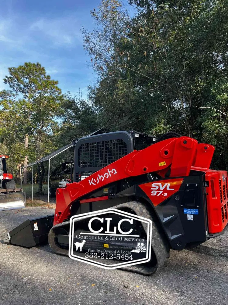 Expert lawn mowing service experts serving Chiefland, FL - CLC Land Services