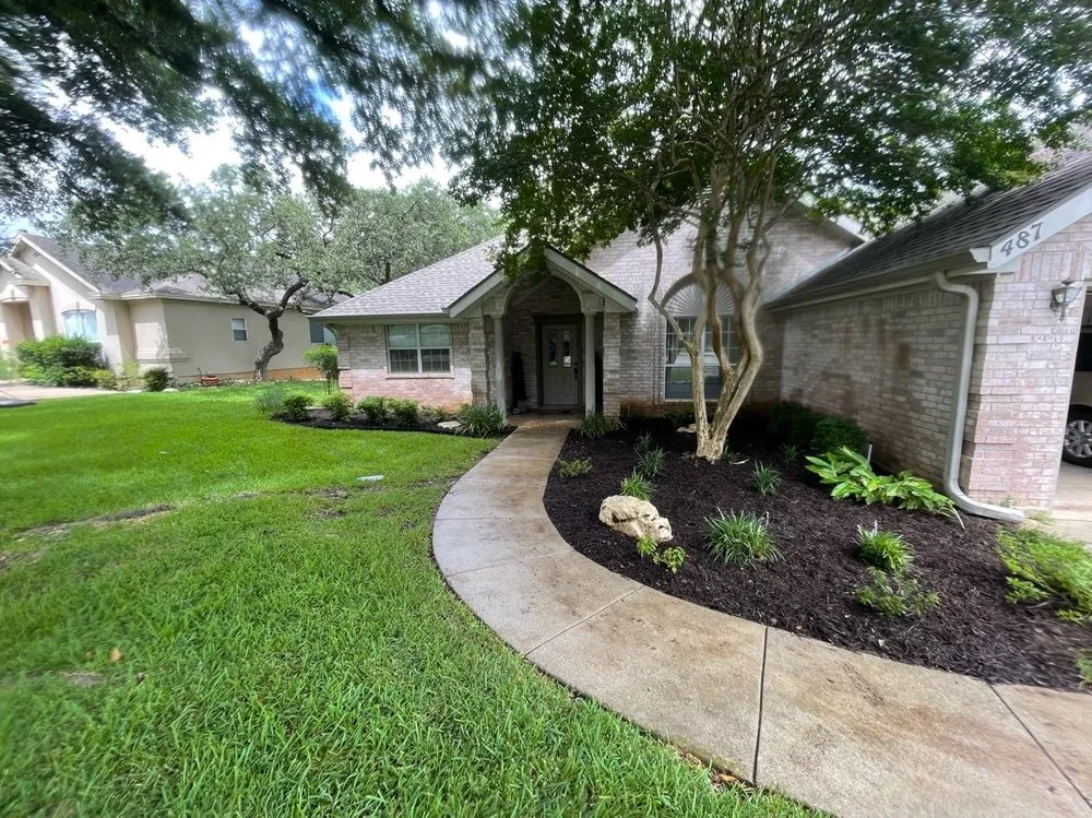 Custom outdoor landscaping in San Marcos, TX by CLC Landscaping