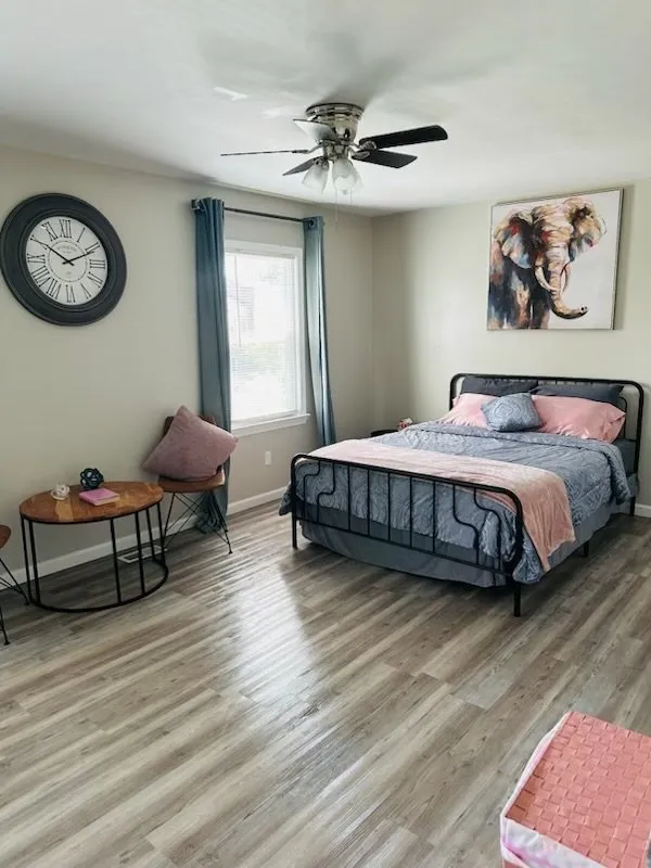 Custom residential landscaping in Norfolk, VA by Clean & Fresh Cleaning Service