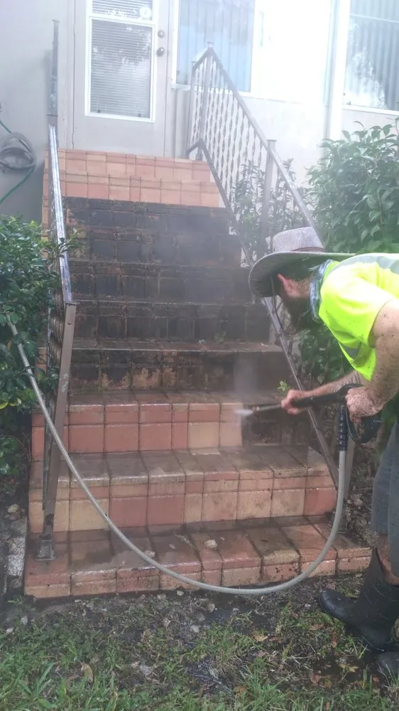 Reliable lawn care service for beautiful yards across Crystal River, FL - Clean & Simple Services