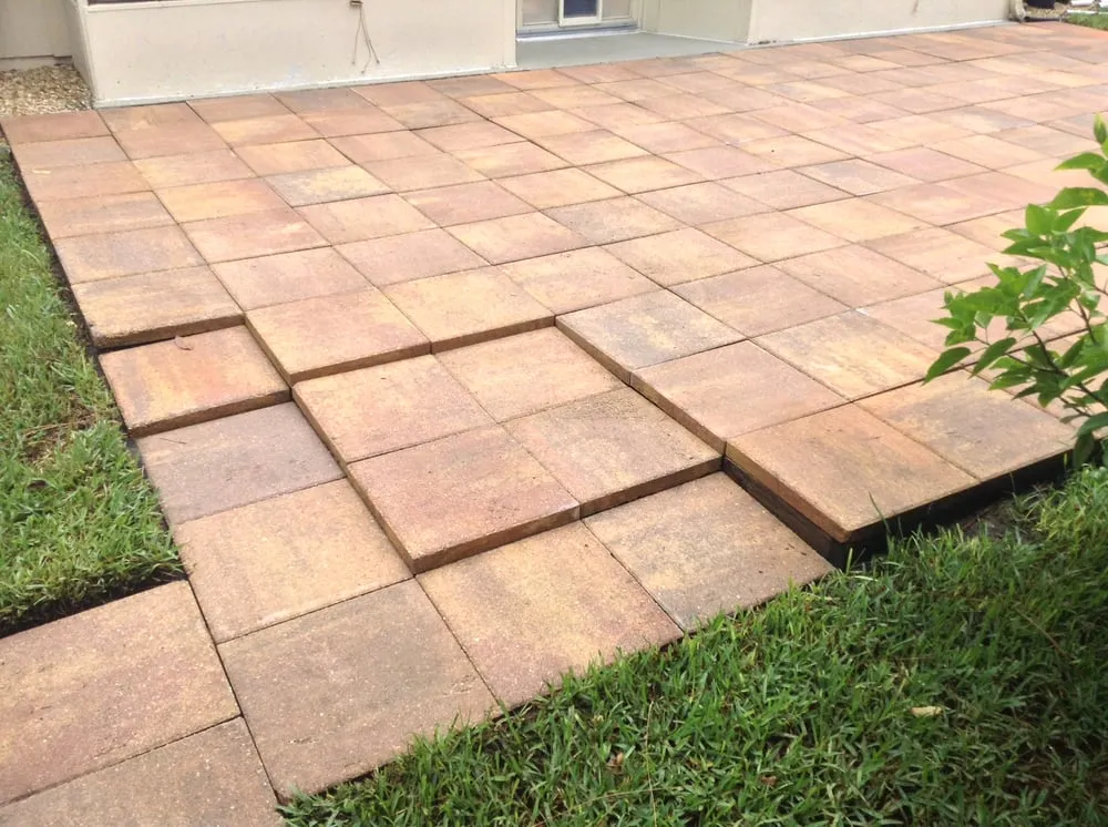 Reliable residential landscaping in Jacksonville, FL by Clean Again Powerwash