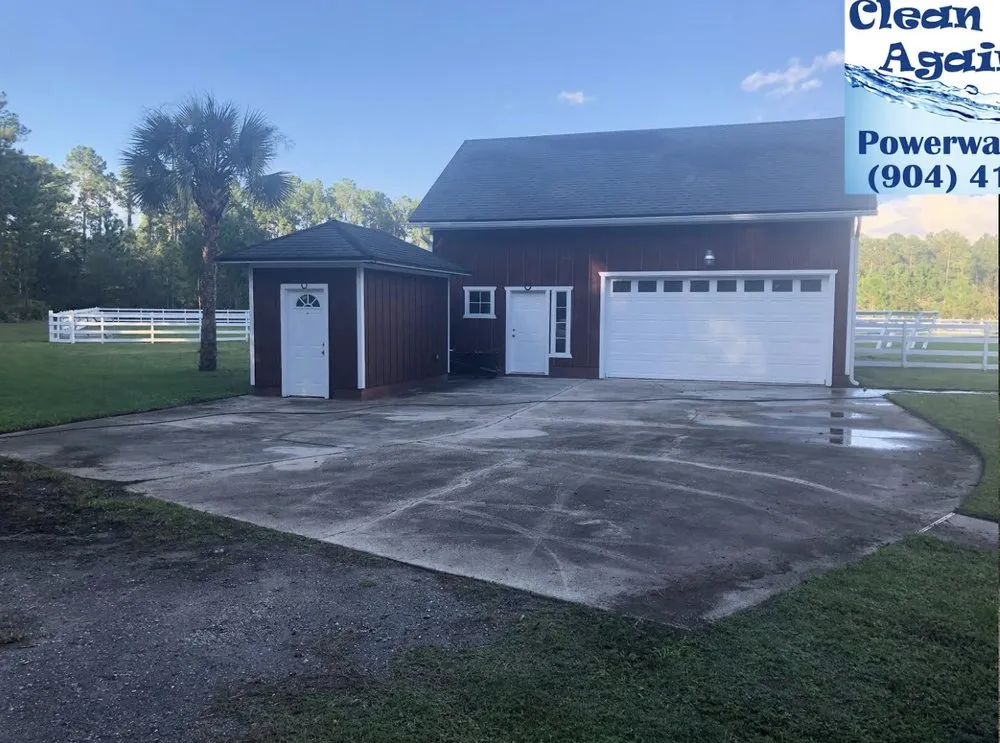 Expert yard cleanup service in Jacksonville, FL by Clean Again Powerwash