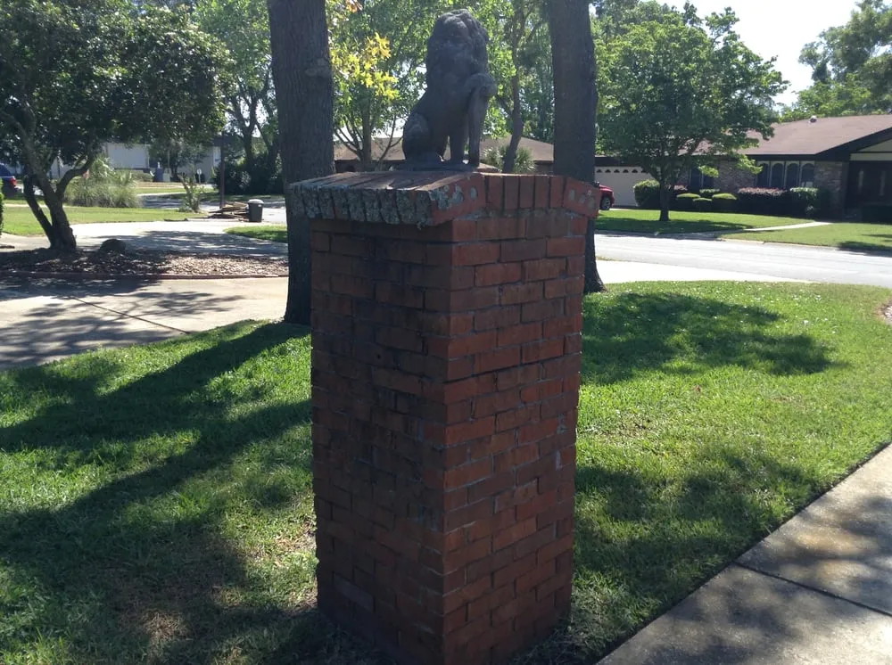 Affordable landscape design for year-round maintenance across Jacksonville, FL - Clean Again Powerwash