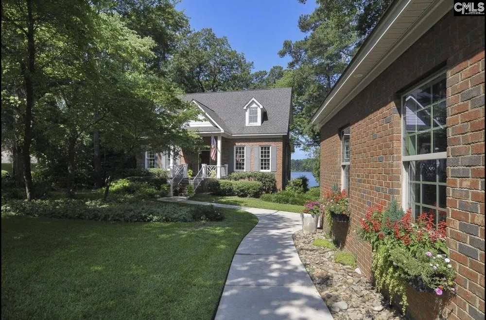 Custom lawn mowing service in Chapin, SC by Clean Air Lawn Care Columbia