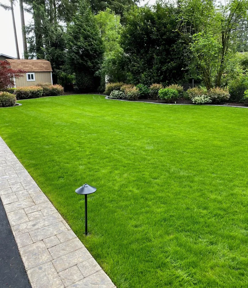 Affordable garden landscaping experts serving Seattle, WA - Clean Air Lawn Care