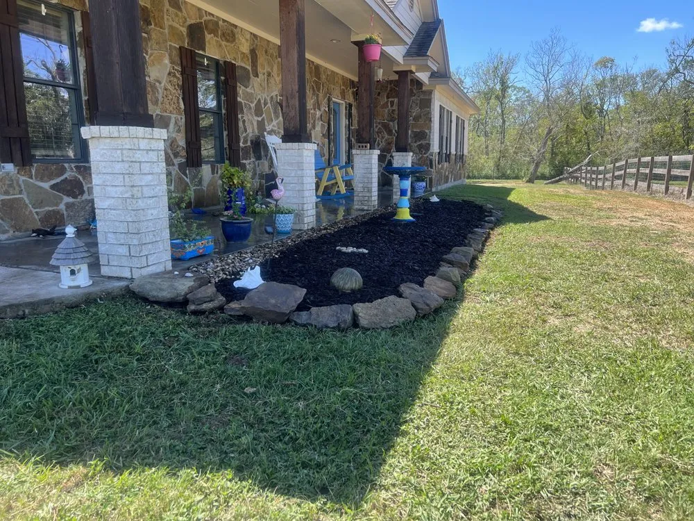 Top-rated landscaping services experts serving Angleton, TX - Clean Cut