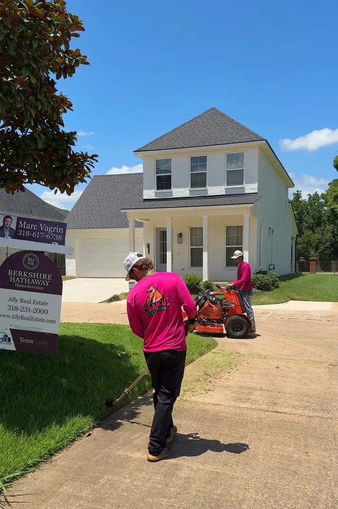 Custom landscaping services experts serving Shreveport, LA - Clean Cut Exteriors