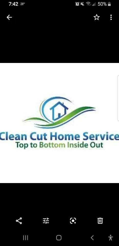 Professional lawn mowing service experts serving Columbia, MO - Clean Cut Home Service