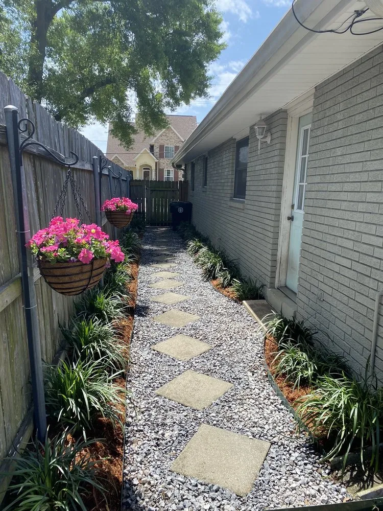 Local landscaping services experts serving Kenner, LA - Clean Cut Landscape Co.