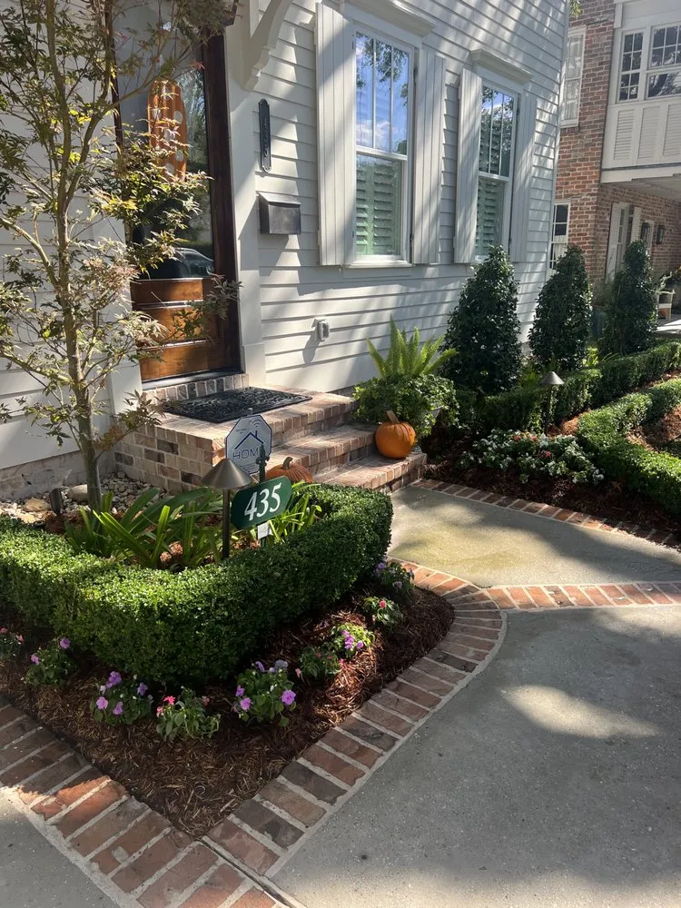 Custom landscape installation experts serving Kenner, LA - Clean Cut Landscape Co.