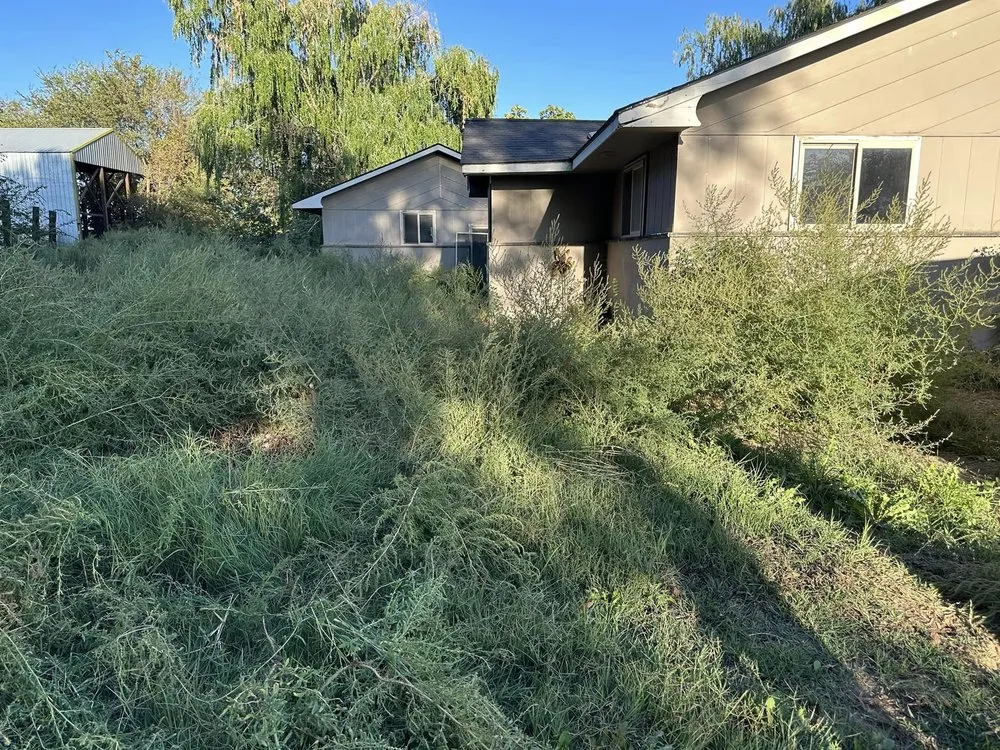 Reliable landscape installation in Sunnyside, WA by Clean Cut Landscape