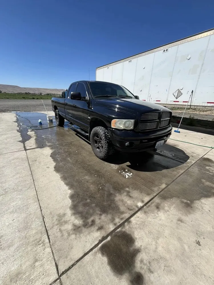 Affordable yard maintenance experts serving Sunnyside, WA - Clean Cut Landscape