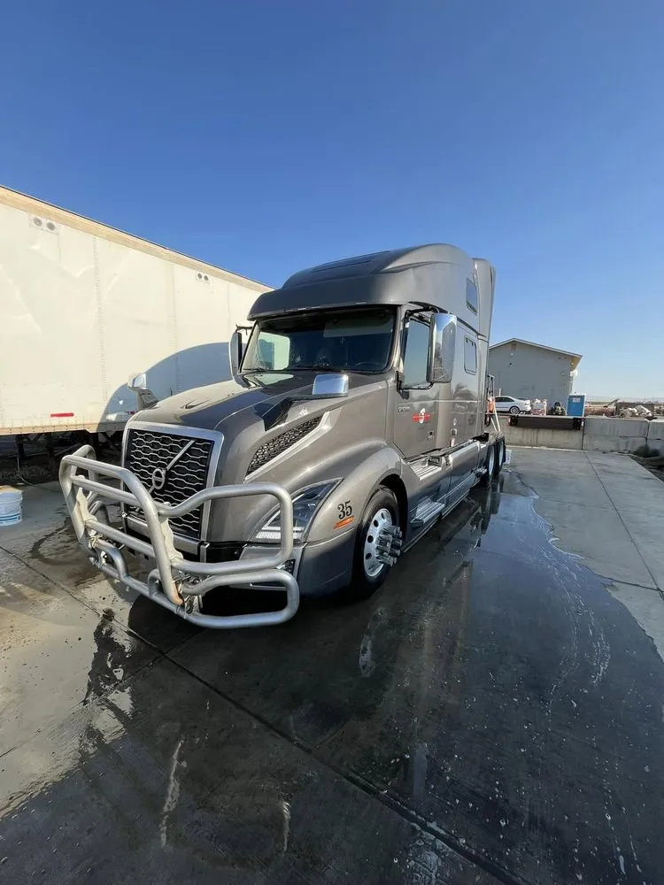 Expert landscaping services experts serving Sunnyside, WA - Clean Cut Landscape