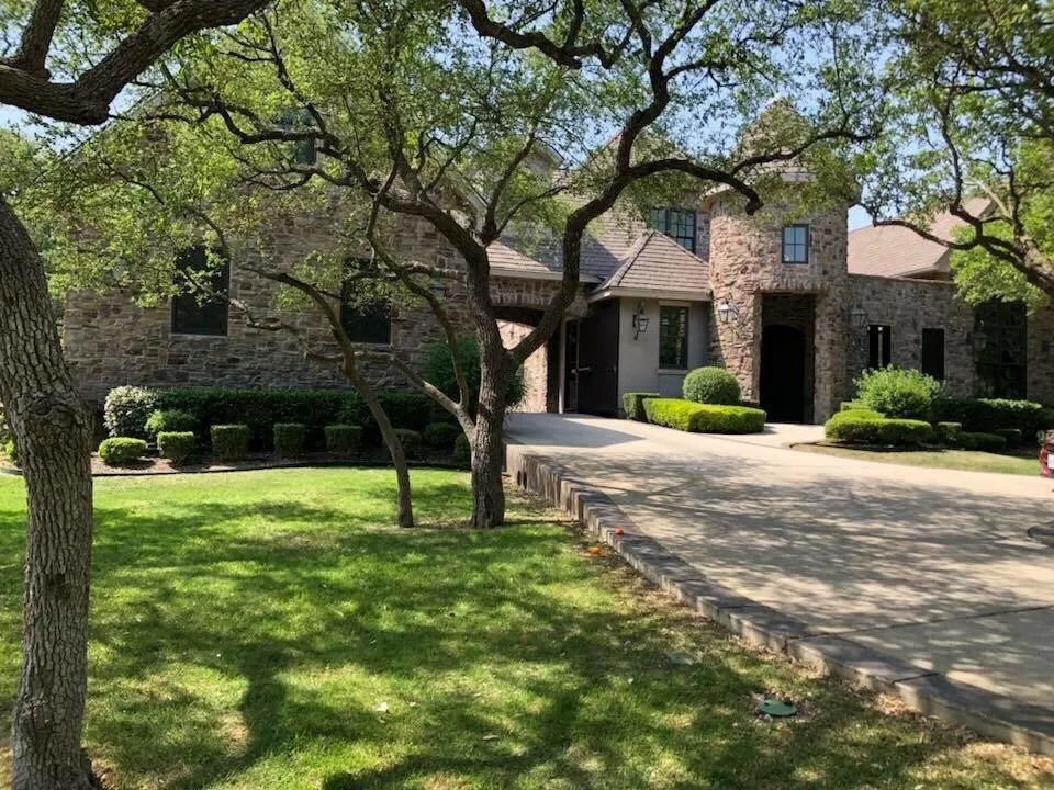 Reliable yard cleanup service for beautiful yards across Boerne, TX - Clean Cut Lawn Care