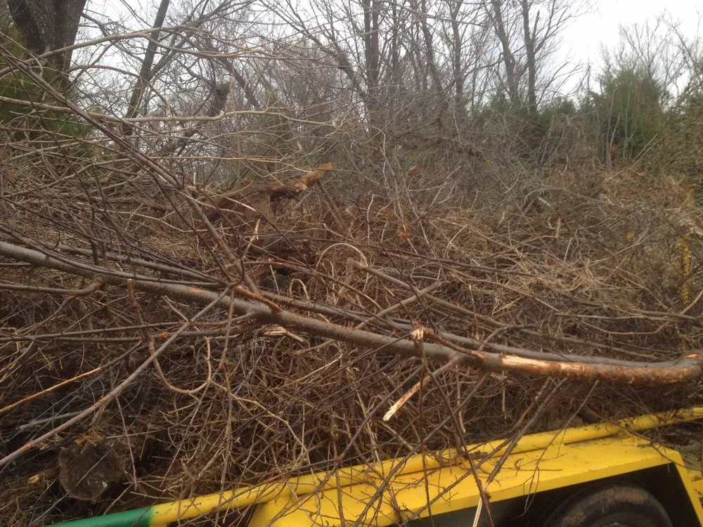 Custom lawn care service experts serving Broken Arrow, OK - Clean Cut Lawn Care