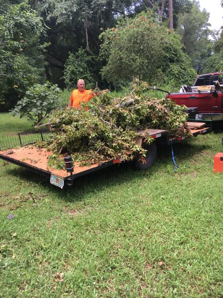 Top-rated outdoor landscaping for year-round maintenance in Satsuma, FL by Clean Cut Lawn Pros