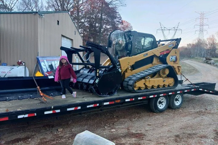 Custom landscaping services in Clarksville, TN by Clean Cut Lawn Service