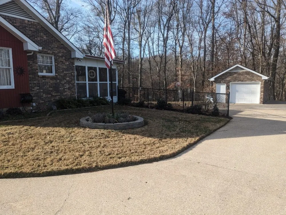 Professional lawn care service in Clarksville, TN - Clean Cut Lawn Service