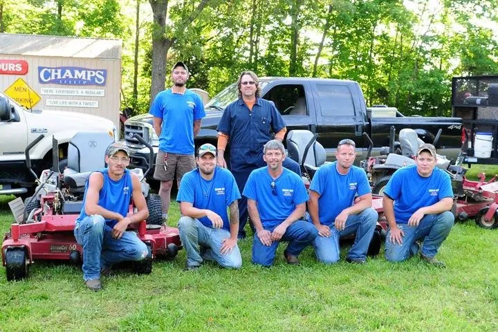 Expert yard cleanup service in Clarksville, TN - Clean Cut Lawn Service