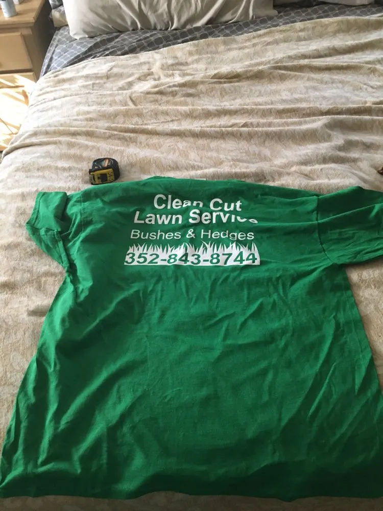 Expert yard maintenance in Summerfield, FL by Clean Cut Lawn Service