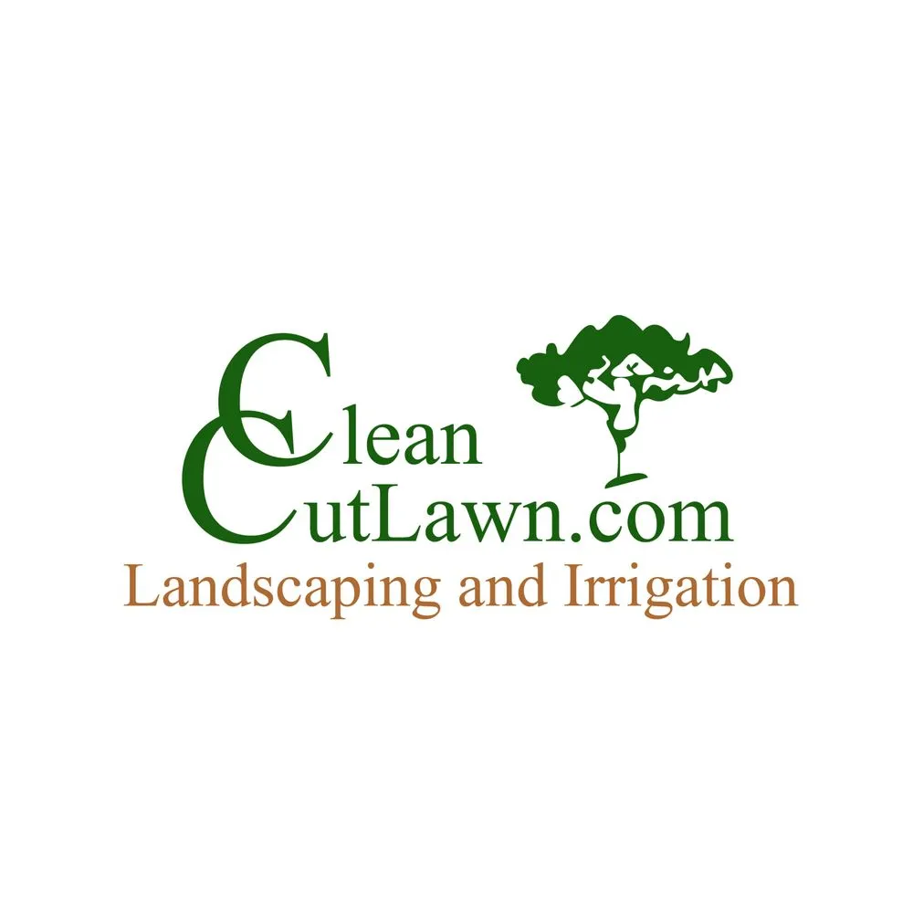 Custom garden landscaping in The Woodlands, TX by Clean Cut Lawn