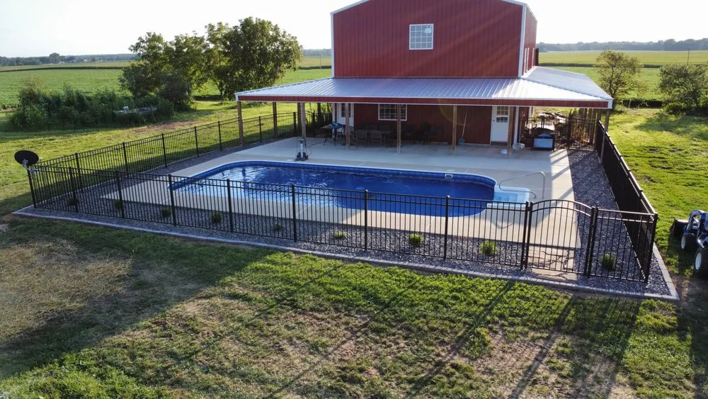 Reliable garden landscaping experts serving Waterloo, IL - Clean Cut LawnCare & Landscaping