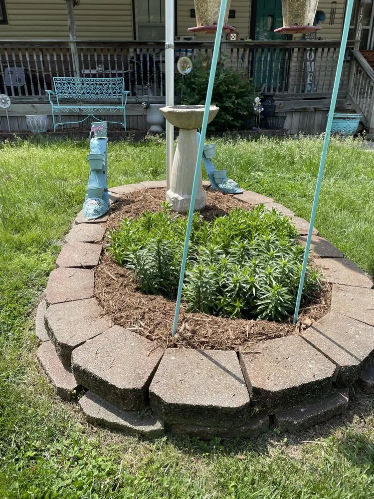 Expert lawn mowing service in Kansas City, KS by Clean Cut Lawncare & Maintenance