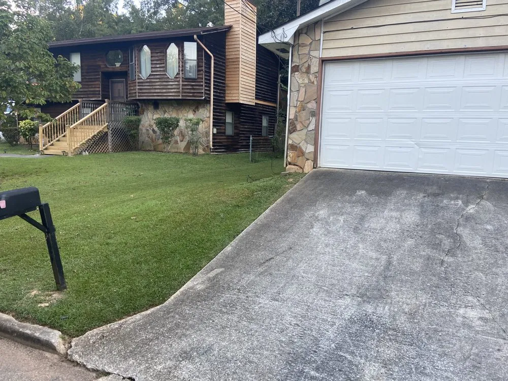 Top-rated lawn mowing service for beautiful yards across Decatur, GA - Clean Cut Lawncare By AD