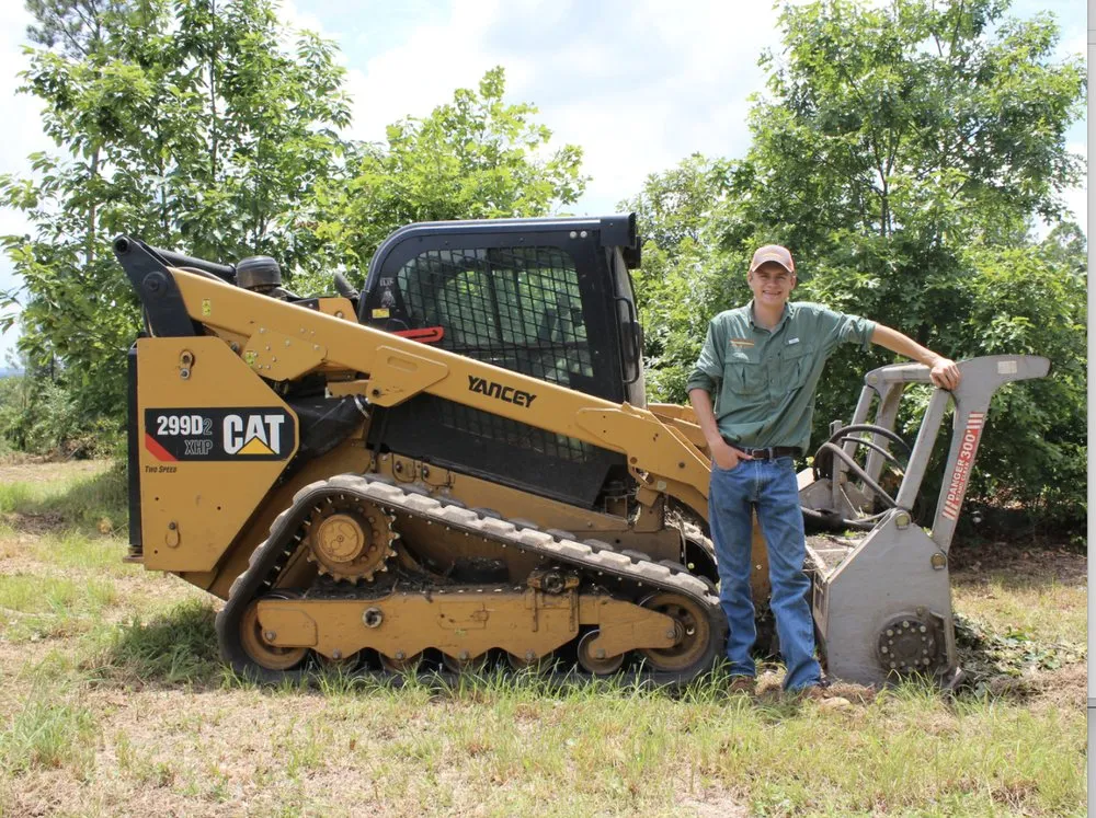 Trusted garden landscaping for outdoor upgrades in Carrollton, GA by Clean Cut Lawns And Landscaping