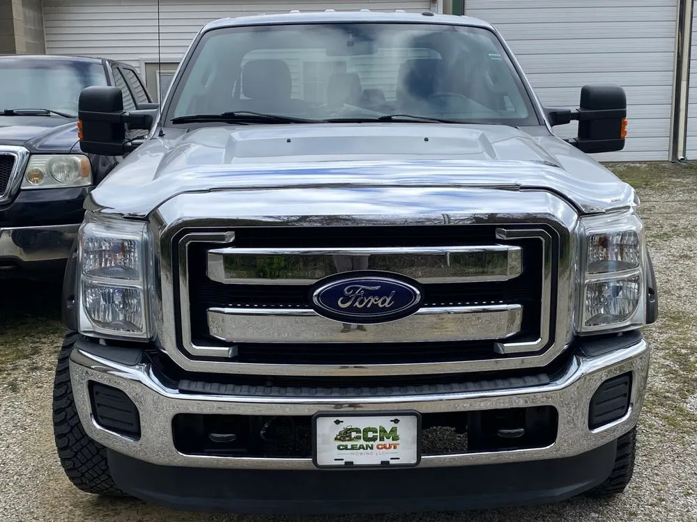 Top-rated lawn mowing service for outdoor upgrades across Henderson, KY - Clean Cut Mowing