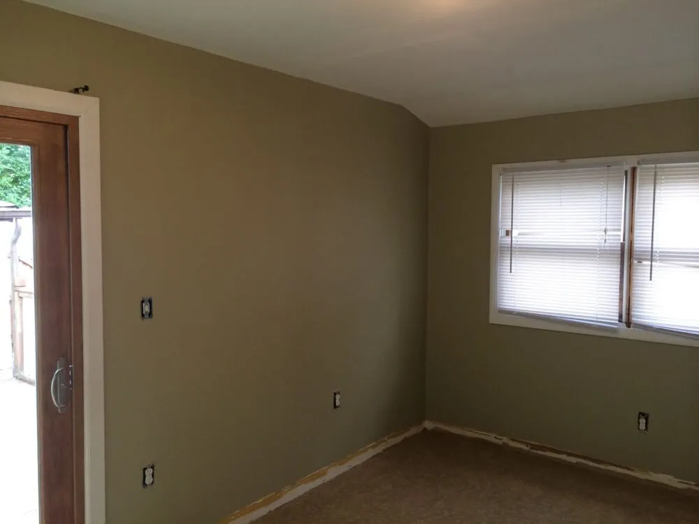 Top-rated lawn mowing service in West Babylon, NY - Clean Cut Services