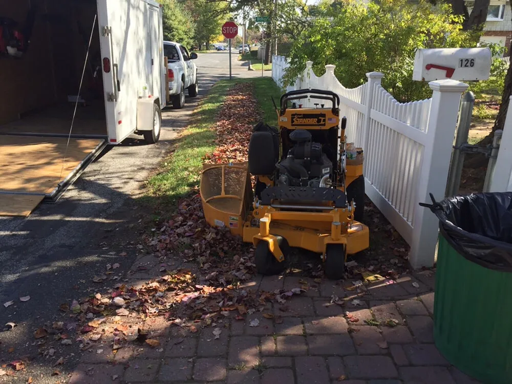 Top-rated lawn care service in West Babylon, NY - Clean Cut Services