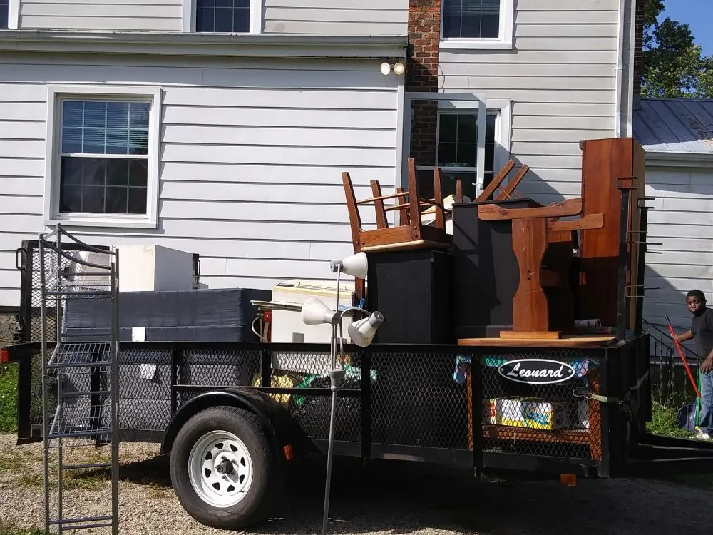 Top-rated yard maintenance with custom design in Aylett, VA by Clean Cut Trash & Debris Removal Services