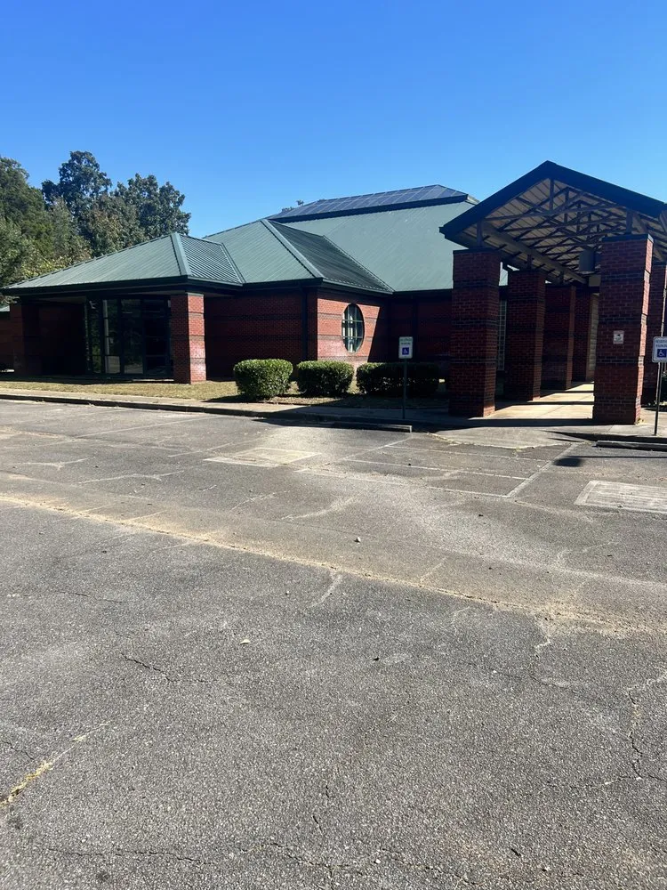 Reliable residential landscaping in Meridianville, AL by Clean Cuts lawn and landscape