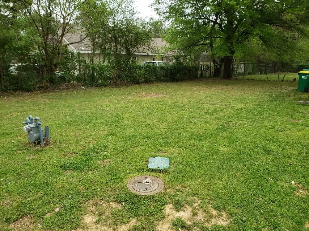 Local lawn mowing service in Springdale, AR by Clean Cuts