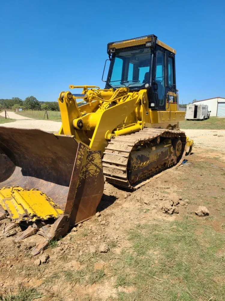 Expert lawn mowing service experts serving Tolar, TX - Clean Cuts