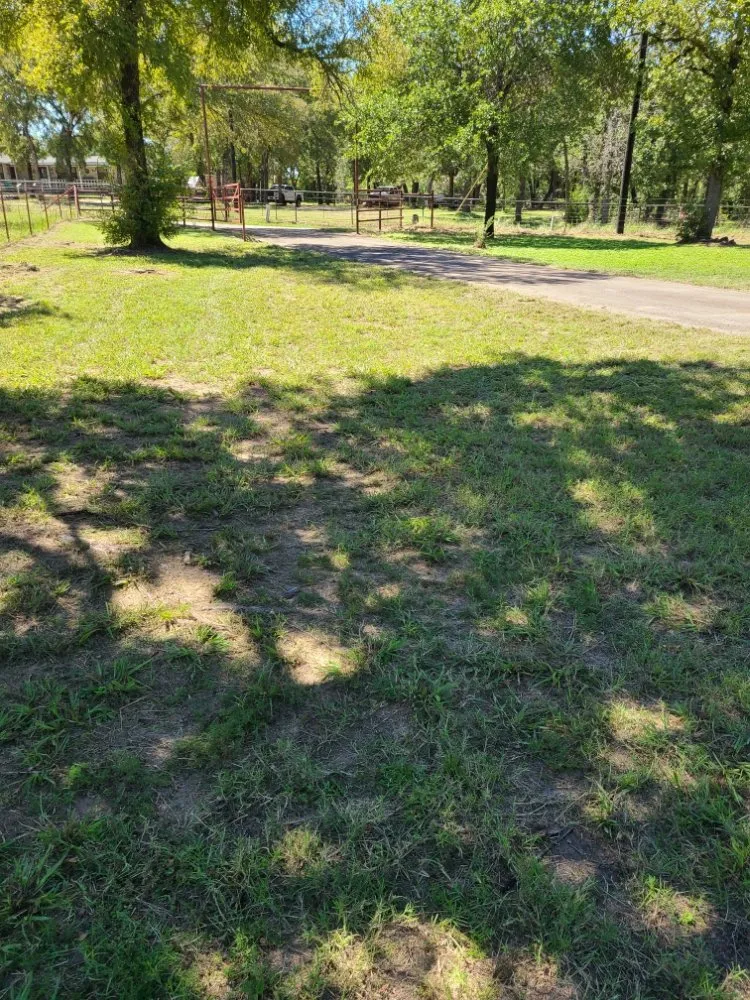 Custom residential landscaping in Tolar, TX by Clean Cuts