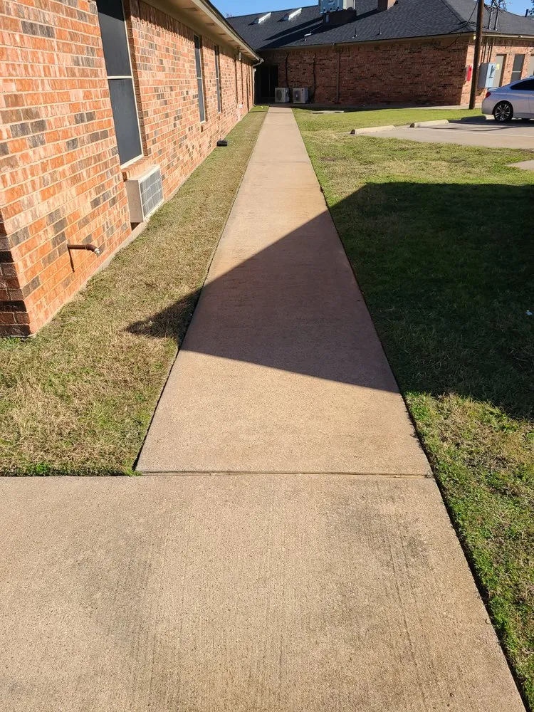 Trusted landscape installation in Tolar, TX - Clean Cuts