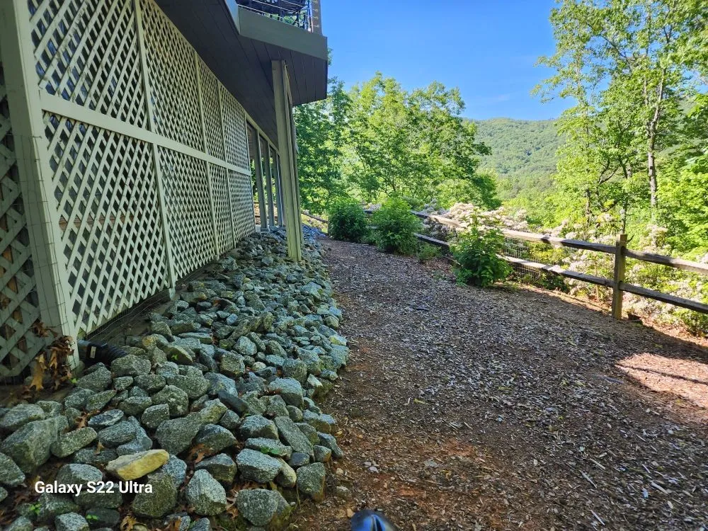 Expert yard maintenance in Forest City, NC - Clean Cutz Landscaping