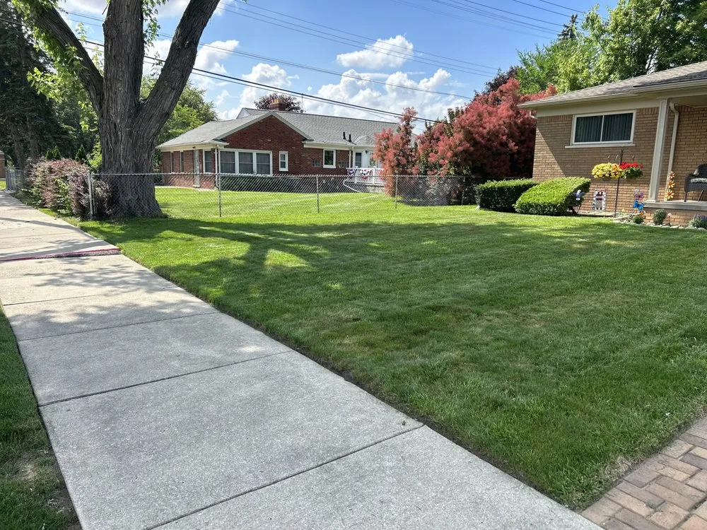 Expert lawn care service for beautiful yards across St. Clair Shores, MI - Clean Cutz Lawn Service