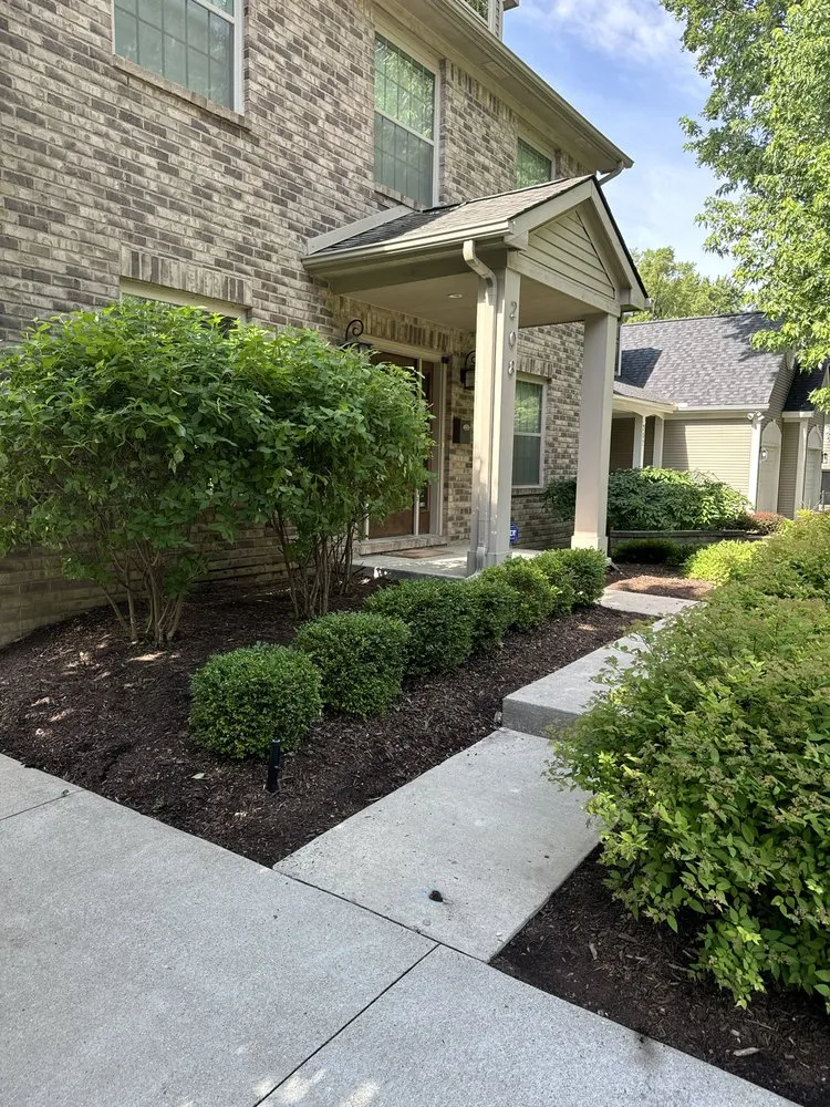 Local lawn care service in Troy, MI - Clean Earth Lawn Care