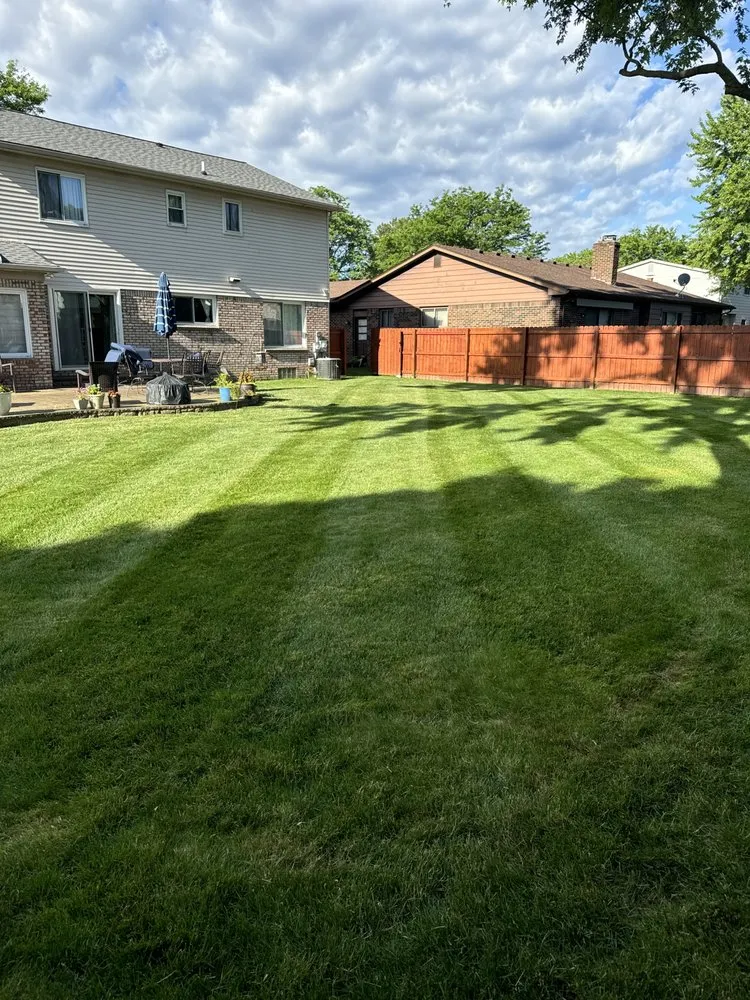 Expert landscaping services experts serving Troy, MI - Clean Earth Lawn Care