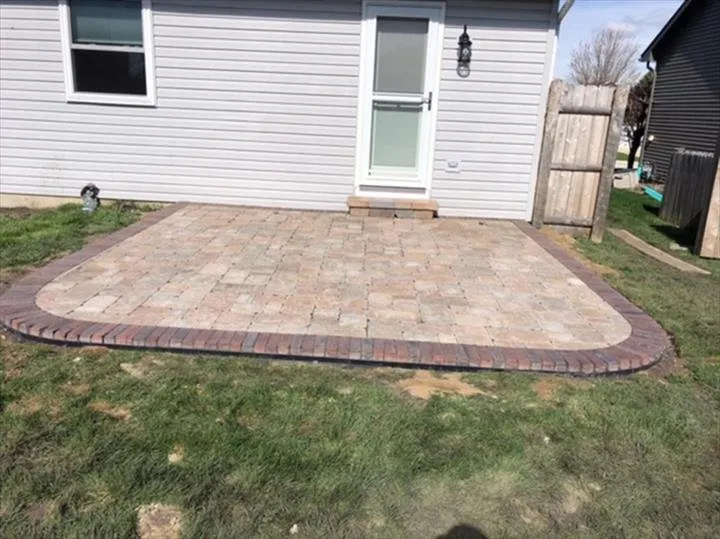 Affordable yard maintenance for beautiful yards across Manhattan, IL - Clean Gardens Landscaping