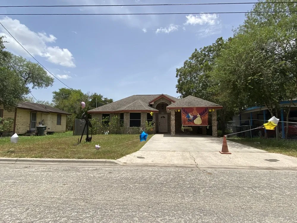 Local lawn care service in Kingsville, TX - Clean Lawn Services