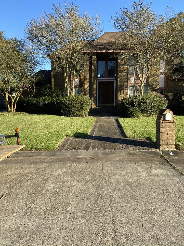 Local garden landscaping in New Orleans, LA - Clean Leaf Lawn Services
