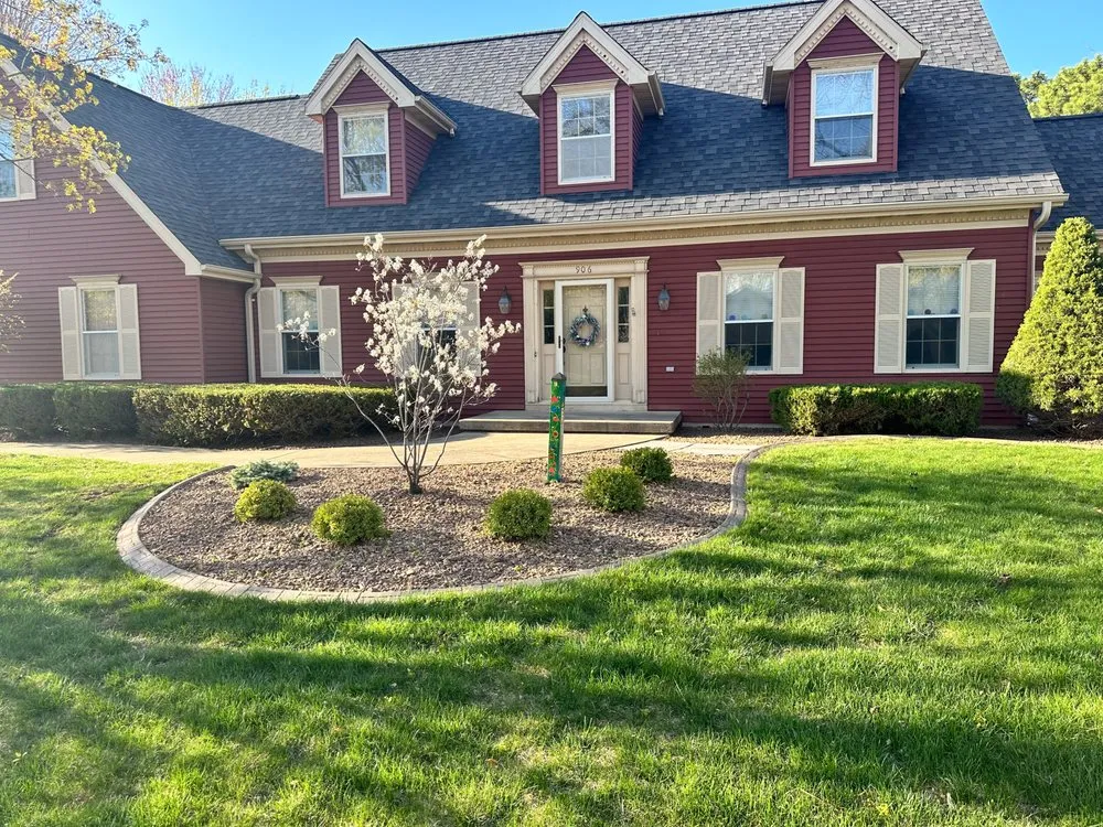 Top-rated lawn care service in Appleton, WI - Clean Lines Landscape & Lawn Care