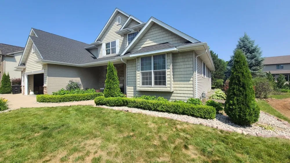 Top-rated yard cleanup service in Appleton, WI - Clean Lines Landscape & Lawn Care