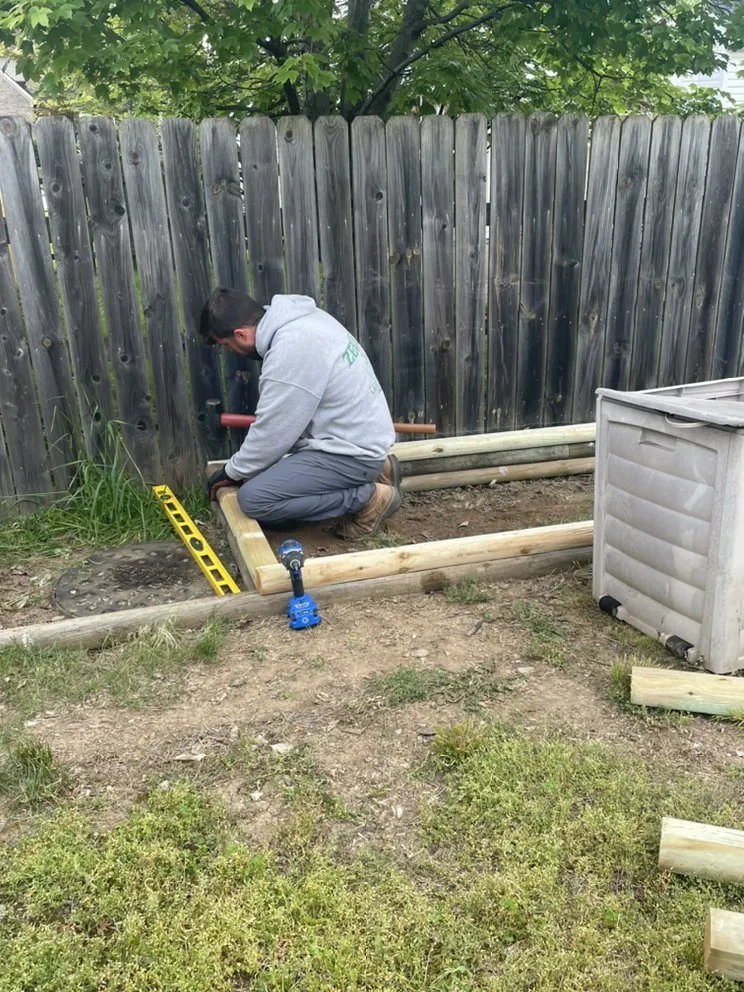 Affordable lawn care service experts serving Nicholasville, KY - Clean Mowing