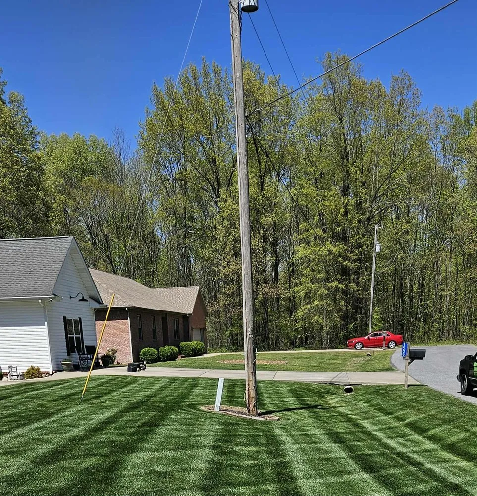 Local lawn care service for residential properties across Paducah, KY - Clean N Crisp Lawncare