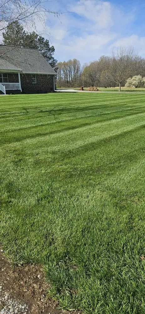 Affordable landscape design experts serving Paducah, KY - Clean N Crisp Lawncare